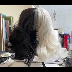 Black and white wig Cruella De Vil wig with wig cap
